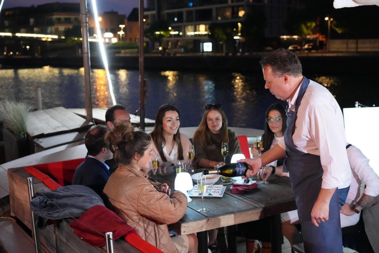 Hotel Restaurant Brasserie Feestzaal Ahoi, Kortrijk Zewnętrze zdjęcie